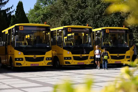 шкільні автобуси у Сумській області