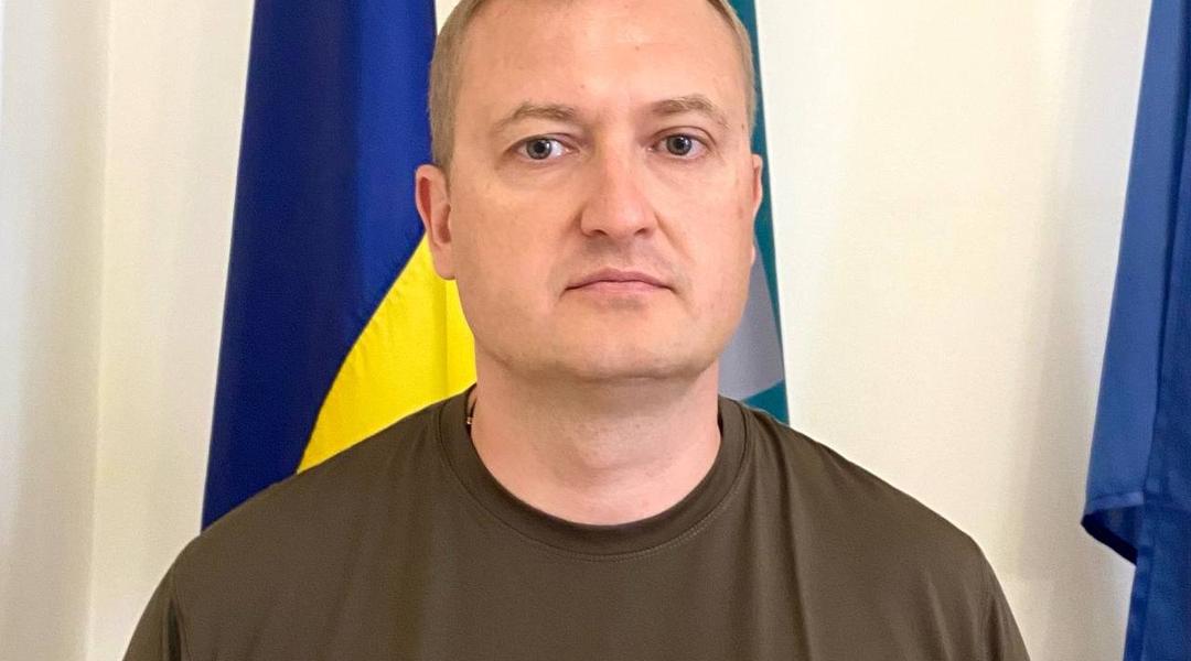 п