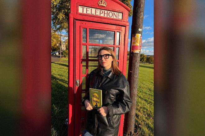 Письменниця із Сумщини видала книжку про еміграцію під час повномасштабної війни