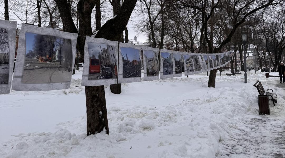 Виставка про війну в Сумах