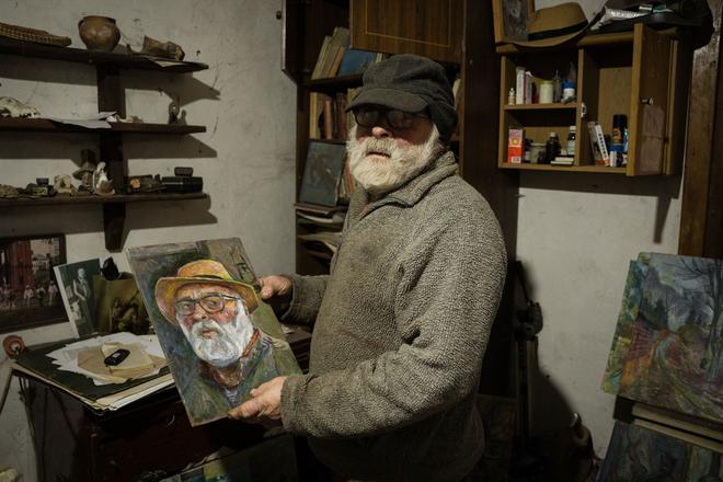 🎨 Історія Леонтія Костура, який створив сотні скульптур, мандрував світом, але зупинився у Сумах — повернувся «до себе»