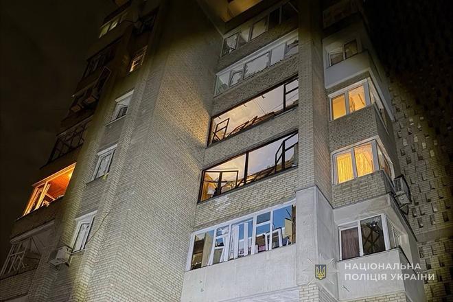 Вибиті вікна в будинку в Сумах