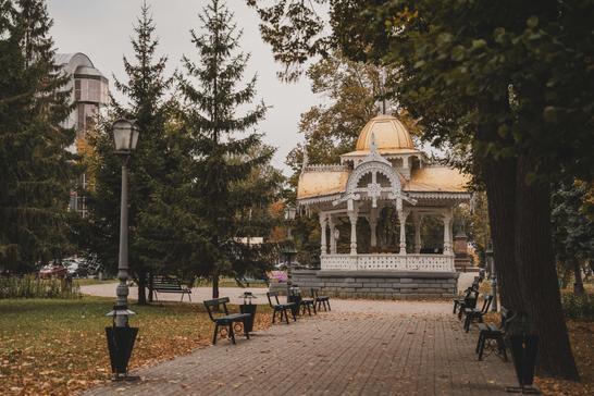 60-річчя сумського тролейбуса й 140 років Кавалерідзе. Універсальна бібліотека випустила календар пам’ятних дат Сумщини