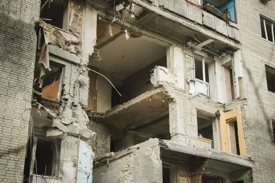 Дірка в будинку через атаку