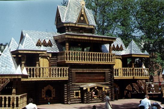 derevyanniy zamok park skazka