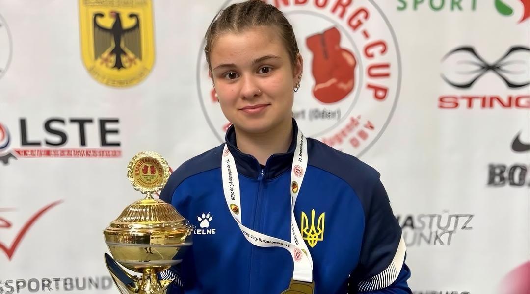 iryna box turnir Ірина Онопрієнко з Сумщини на турнірі з боксу