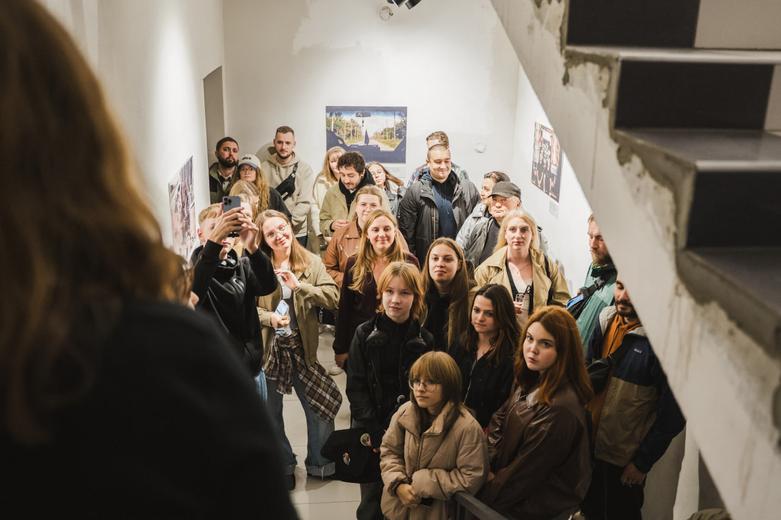 На закритті «Прояву» провели благодійний аукціон, на якому зібрали 2,5 тисячі гривень