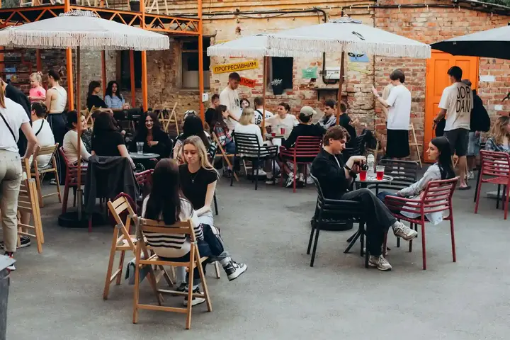 Дворик на Кузнечній у Сумах