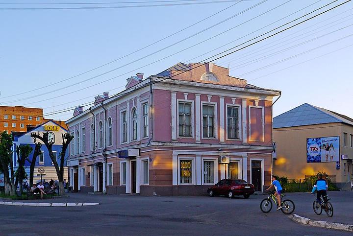 Охтирка,_Краєзнавчий_музей_P1490884 Okhtyrka Kraieznavchyy muzey P1490884