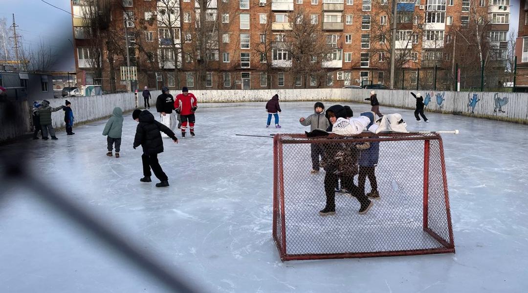 Нова ковзанка в Охтирці