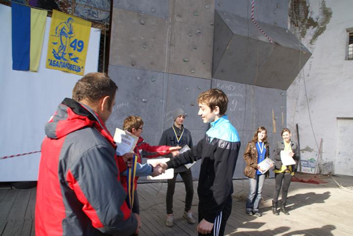 березень 2012