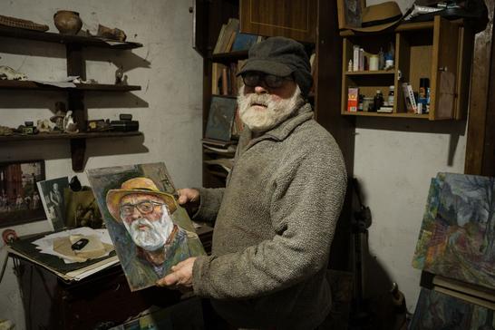 🎨 Історія Леонтія Костура, який створив сотні скульптур, мандрував світом, але зупинився у Сумах — повернувся «до себе»