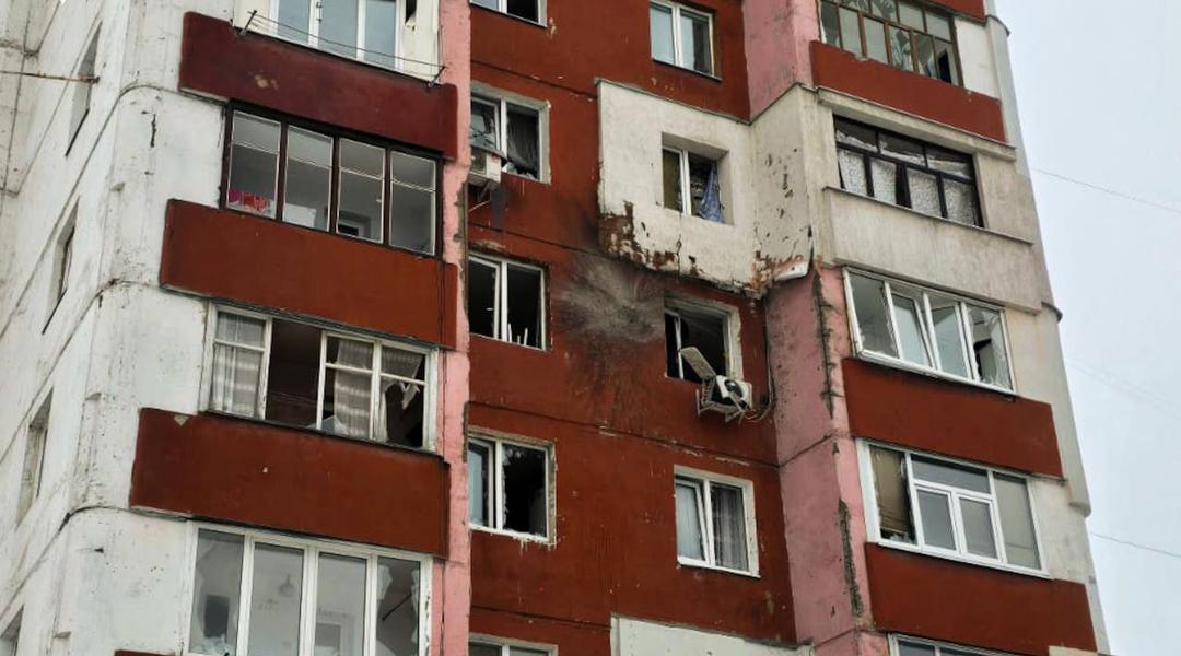 sumska ova атака по багатоповерхівці в Зарічному районі Сум