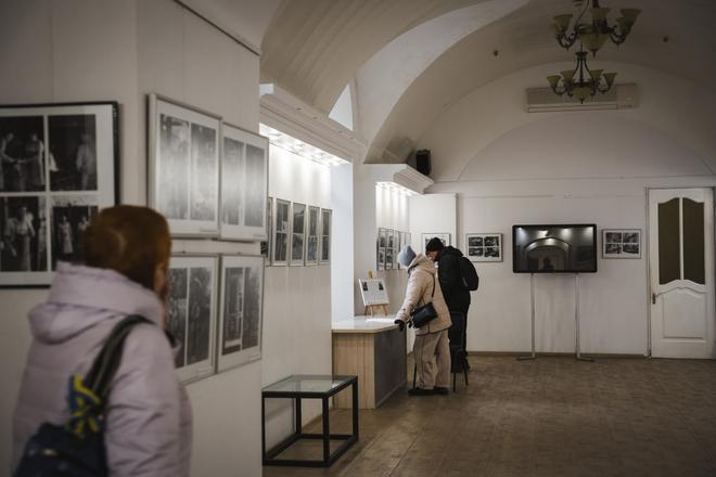 виставка в міській галереї в Сумах