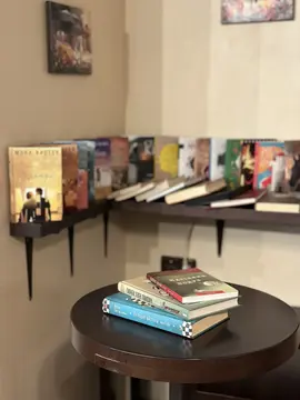 knyhy v coffeeman Книги в кав'ярні Coffeeman