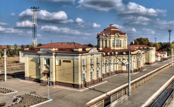 Вокзал залізничної станції Ворожба, Вікіпедія