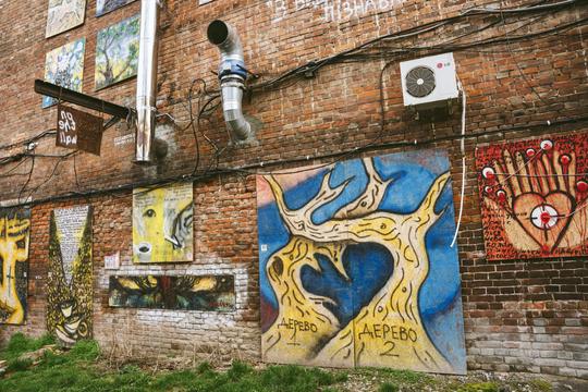 АртДвір на Воскресенській