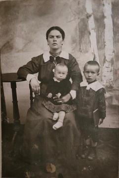 архівне фото родини Тетяни з Сум