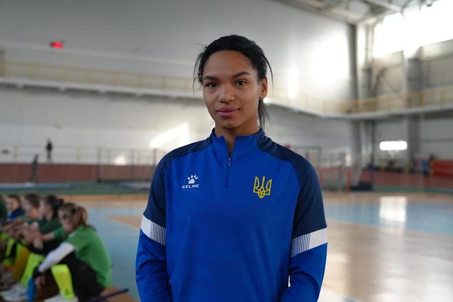 karina khokey Карина Леонова з Сум