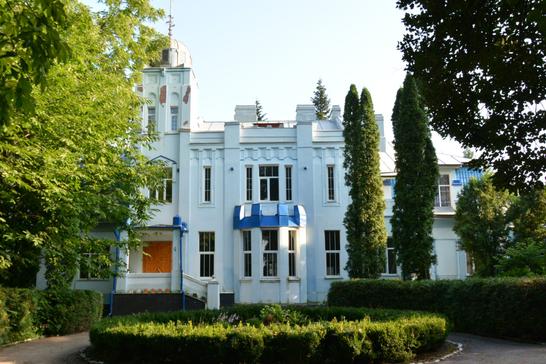 Садиба Кеніга в Тростянці