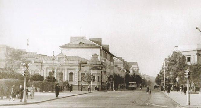 Покровська площа