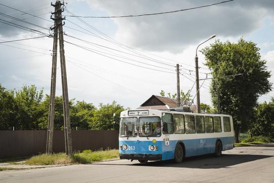 Тролейбус в Сумах їде на Хіммістечко