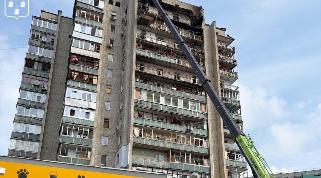 відновлення покшоджених багатоповерхівок в Сумах