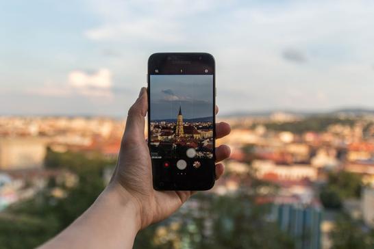 pexels vladbagacian 1258329