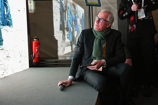 шарф моїм рідним в Давосі