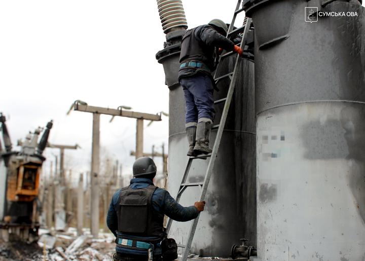 енергетики відновлюють пошкоджену інфраструктуру