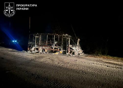 пошкоджений мікроавтобус у Миколаївці