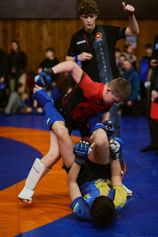 Учасники сумського чемпіонату з панкратіону