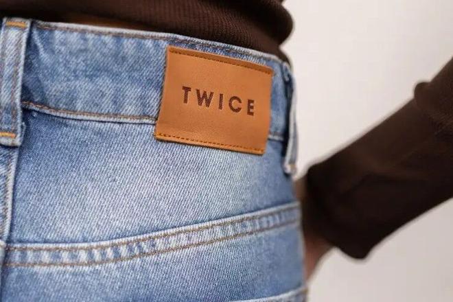 Прямі джинси Twice