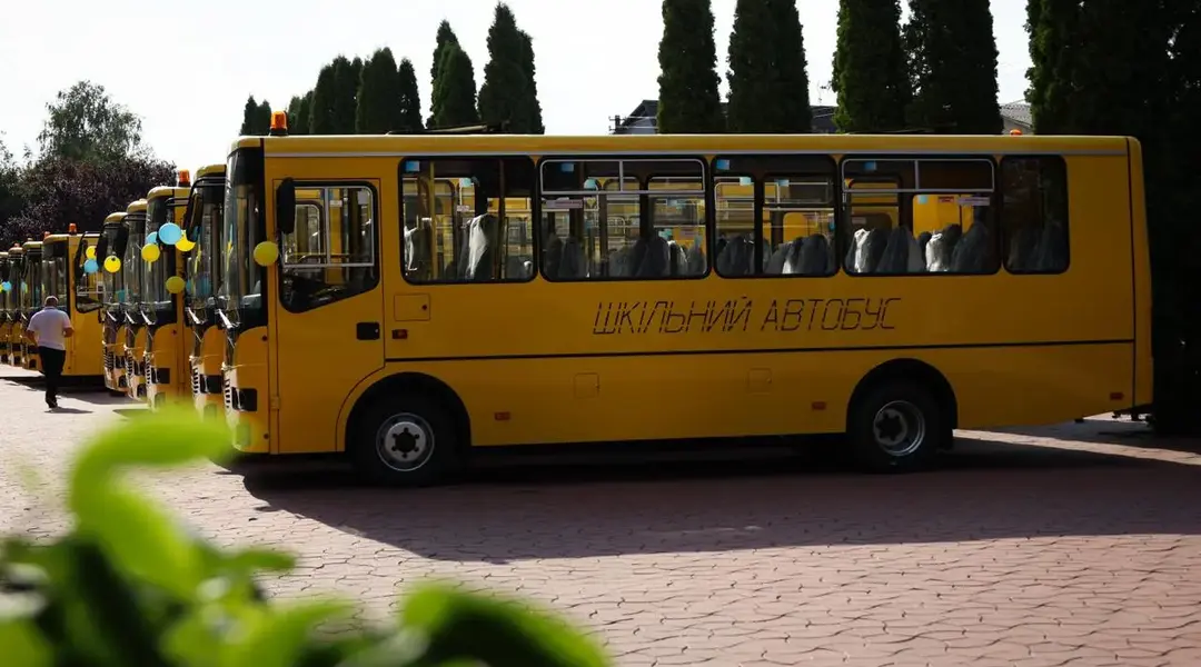 shkilny avtobusy sumshchina шкільні автобуси на Сумщині