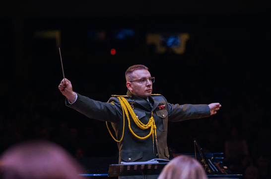 Диригент Сергій Лихоманенко 