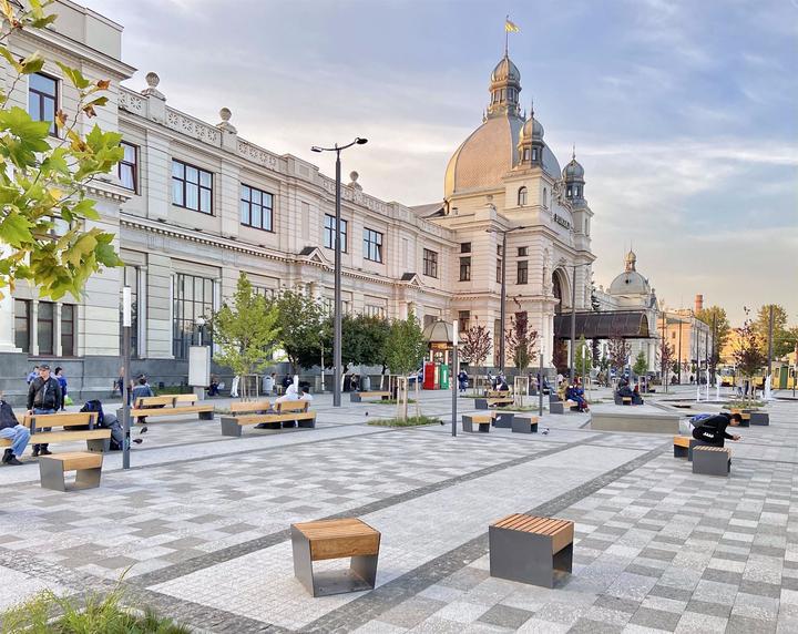 Lviv_railway_station2_Вікіпедія-2048x1628 Lviv railway station2 Vikipediia 2048x1628 1