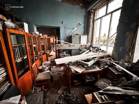 Контопьский музей після обстрілу