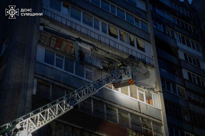 Влучання багатоповерхівка в Сумах