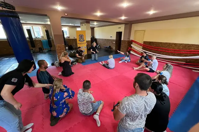 trening dlya ludey z poreshennyam sluhu тренінг для людей з порушенням слуху