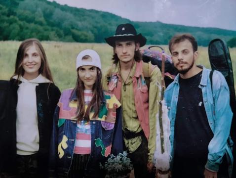 Станіслав Островський разом з друзями