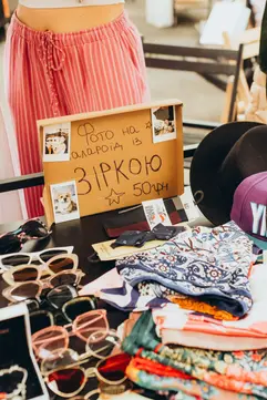 Речі на барахолці у Дворику на Кузнечній, Суми