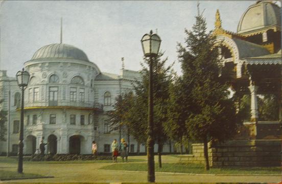 Театральная пл Музей открытки 1976 г Teatralnaia pl Muzey otkr tky 1976 h scaled