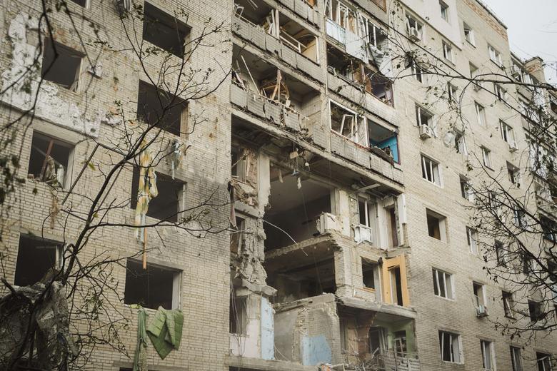 Дев'ятиповерхівка, яку містяни атакували 18 вересня