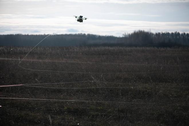 ukraiinskyi dron na optovlokni
