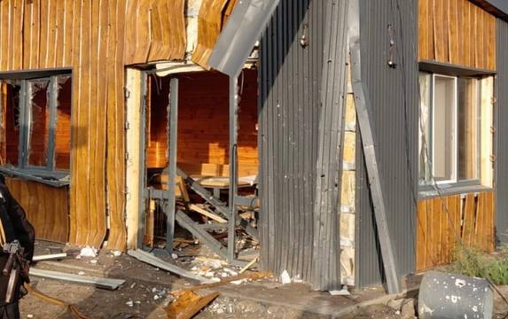 Пошкоджена база відпочинку в Сумах