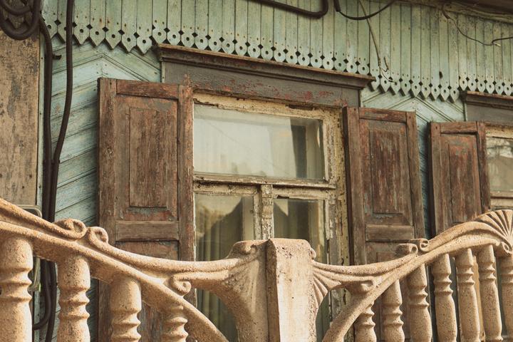 Дерев'яний будинок біля Автовокзалу