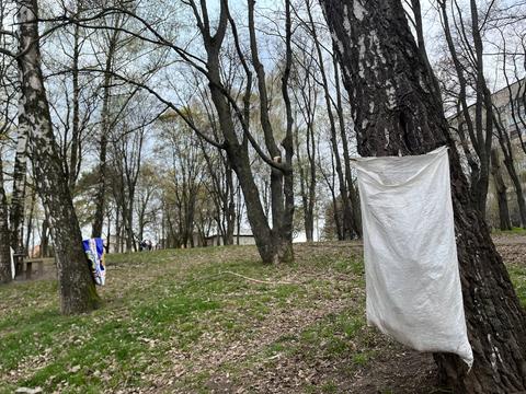 нові мішки для сміття у парку Верижиця