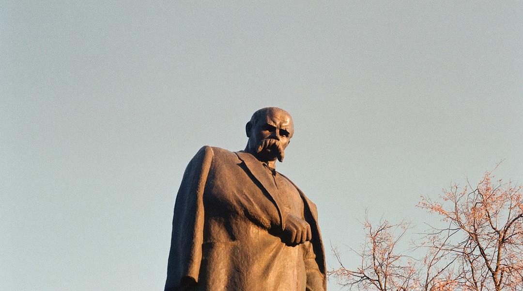 Пам'ятник Шевченку в Сумах