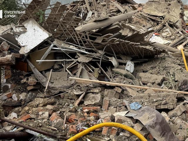 Руйнування внаслідок атаки КАБів на Суми