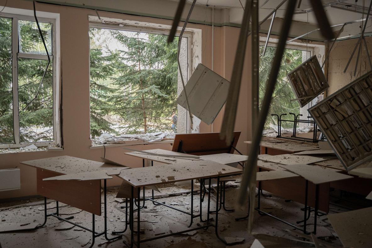 Одна з аудиторій СумДУ після обстрілу КАБами